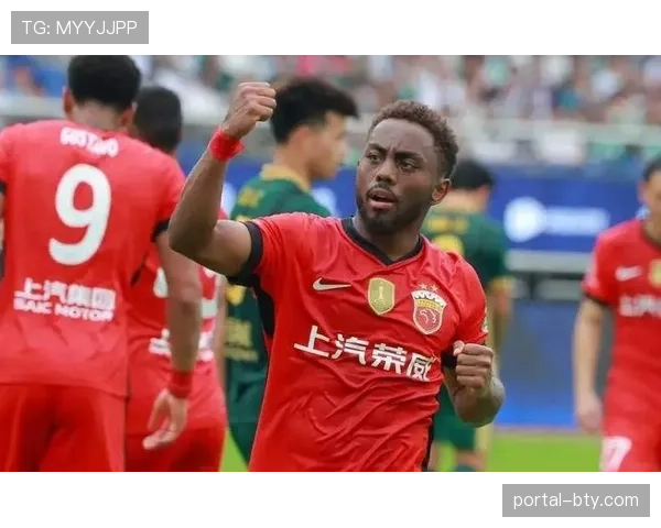 海港边路攻击手加布里埃尔状态 其与武磊的轮换使用需权衡