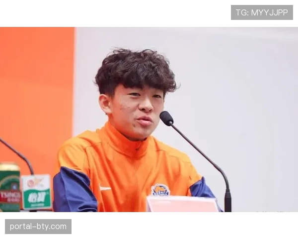 邝兆镭成中超首位登场09后 海牛16岁小将十分钟触球七次